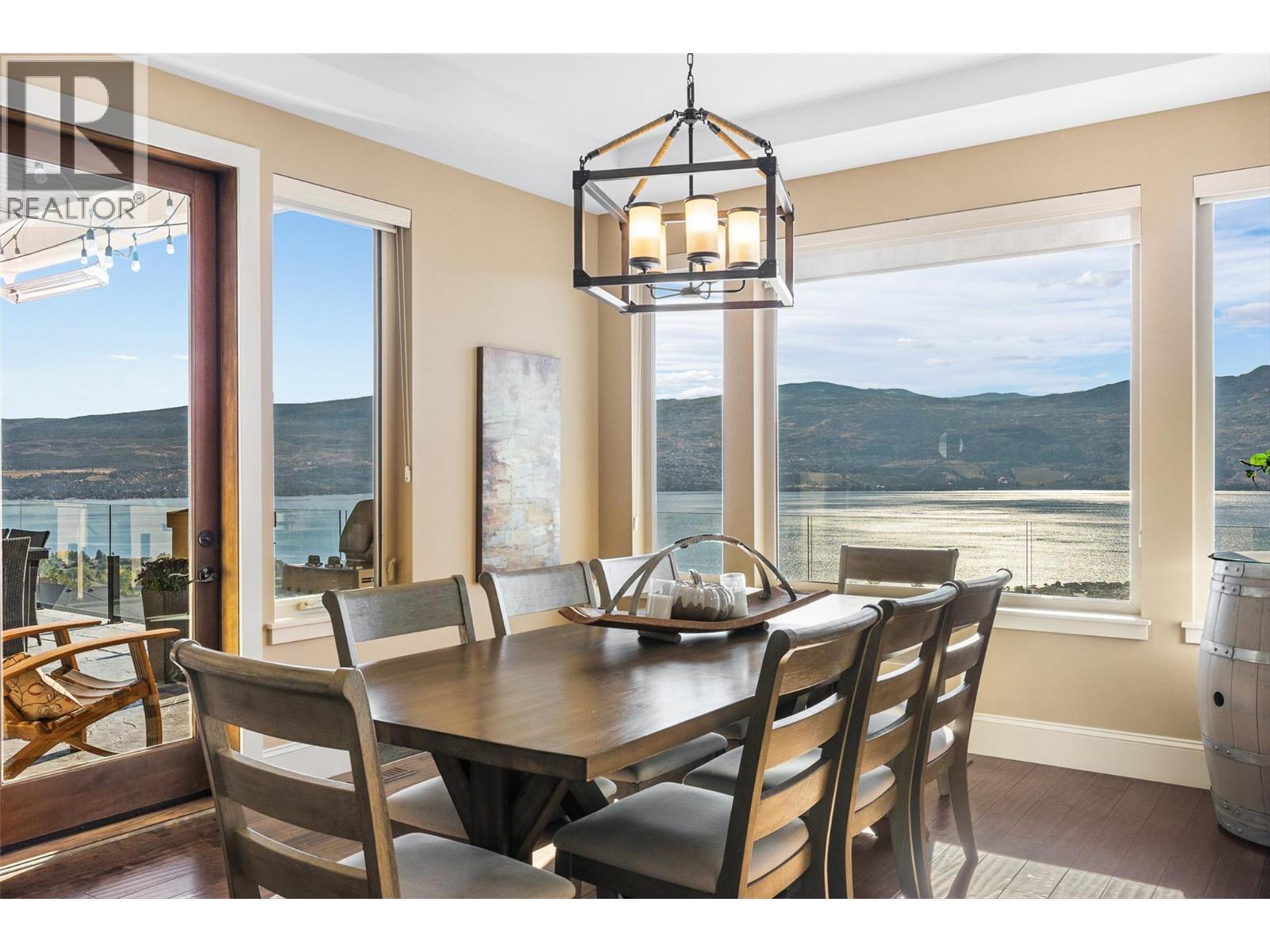 3211 Pinot Noir Place, West Kelowna, BC - Indoor Photo Showing Dining Room