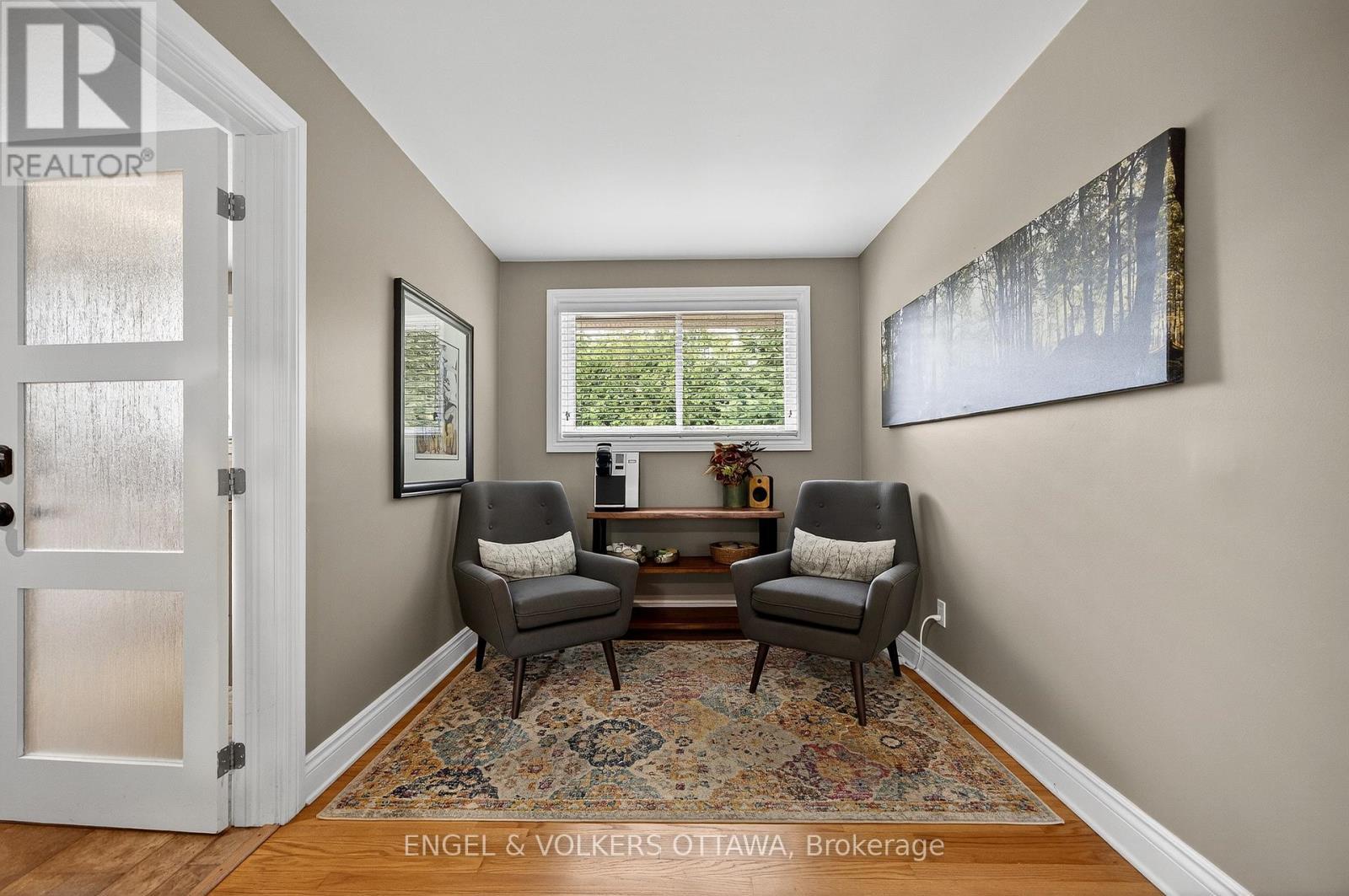 6 Foothills Drive, Ottawa, ON