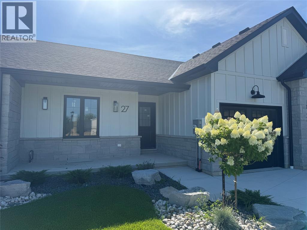 435 Queen Street Unit# 17, St Clair, ON - Outdoor