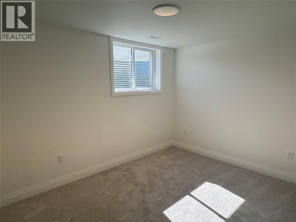 435 Queen Street Unit# 17, St Clair, ON - Indoor Photo Showing Other Room