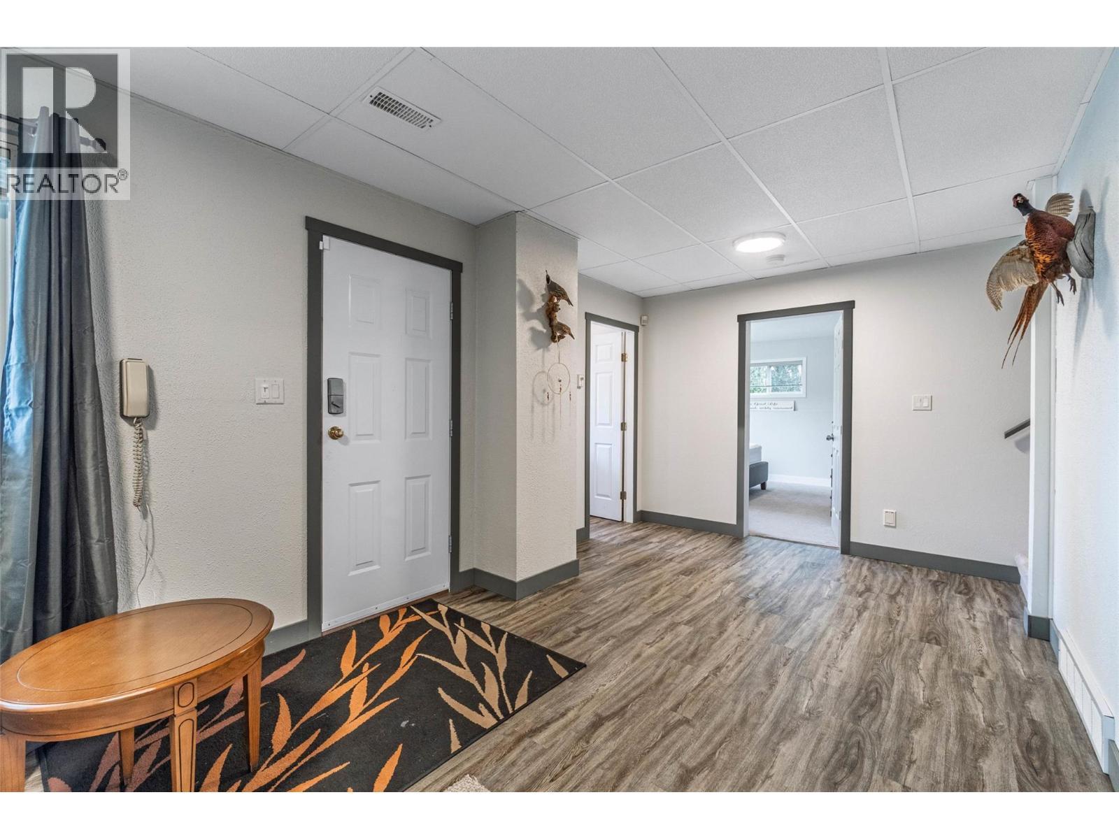 323 Riesling Place, Oliver, BC - Indoor Photo Showing Other Room