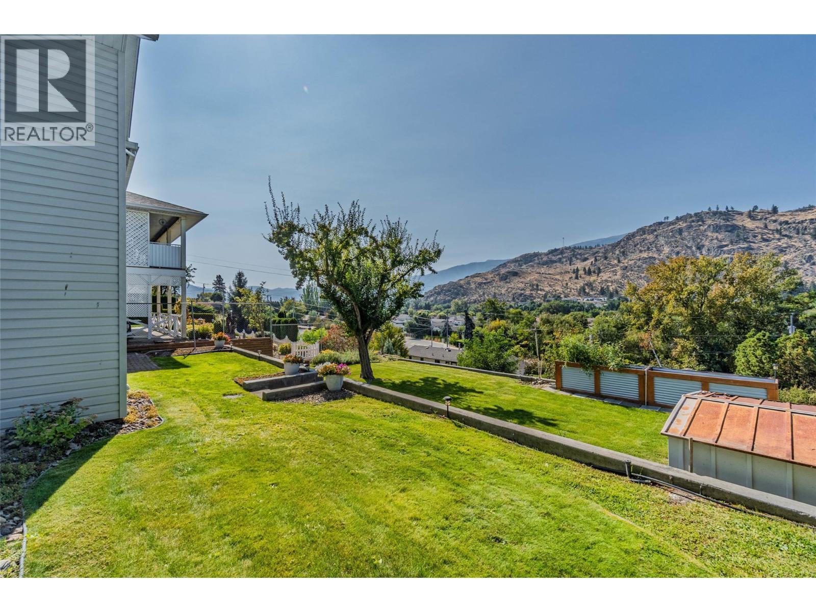 323 Riesling Place, Oliver, BC - Outdoor