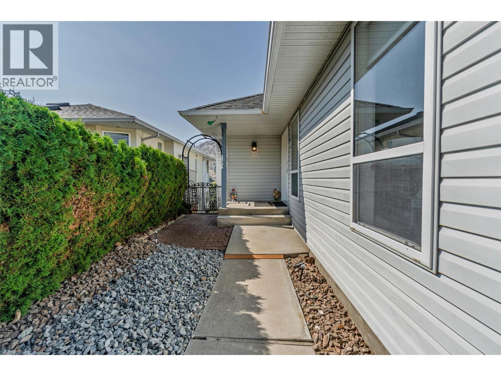 323 Riesling Place, Oliver, BC - Outdoor