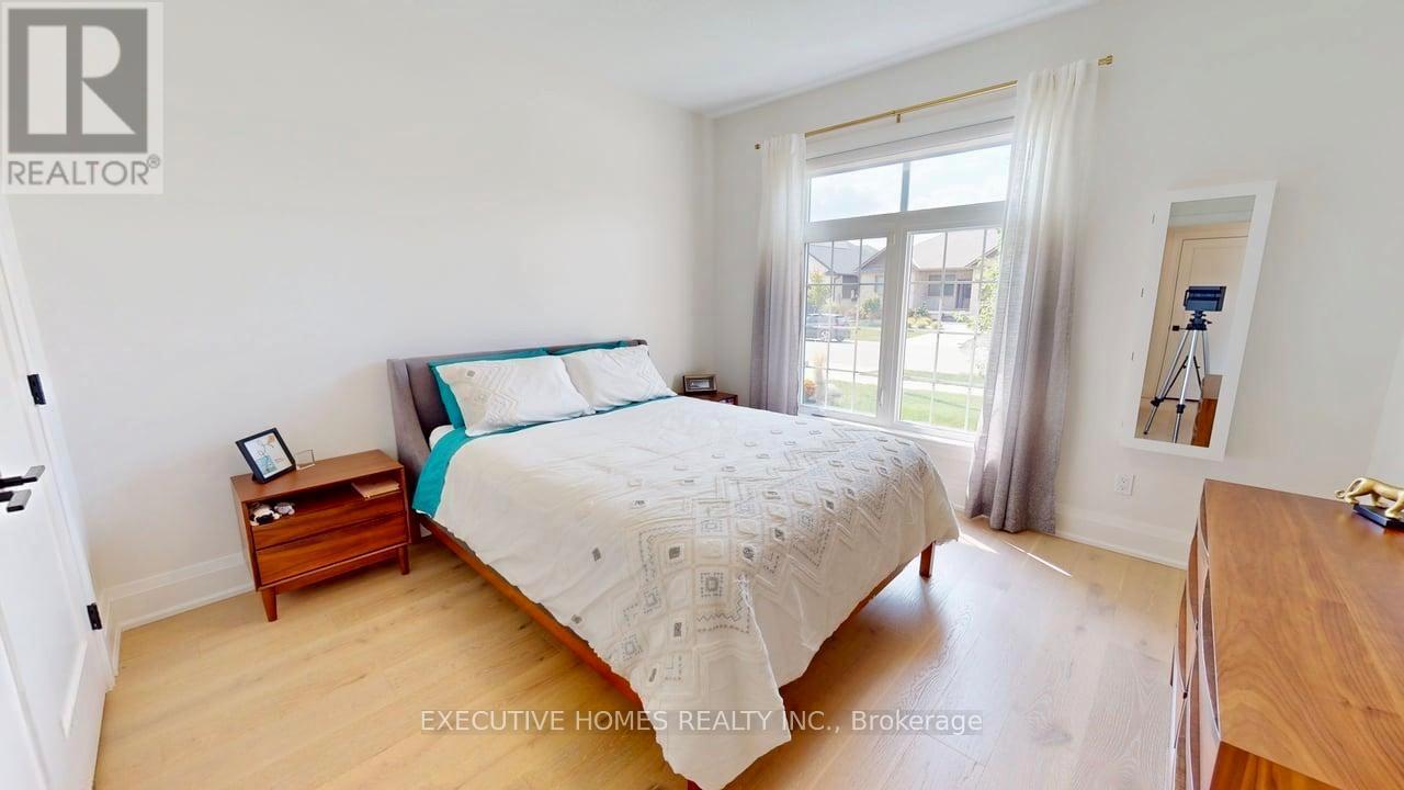 214 Irishwood Lane, Brockton, ON - Indoor Photo Showing Bedroom