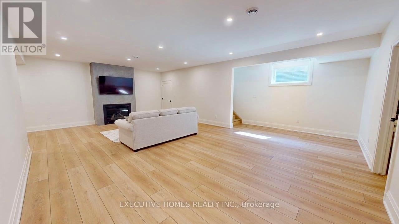 214 Irishwood Lane, Brockton, ON - Indoor With Fireplace