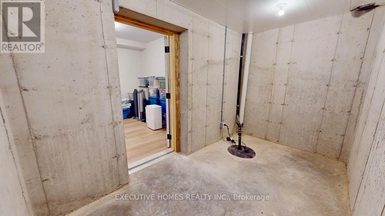 214 Irishwood Lane, Brockton, ON - Indoor