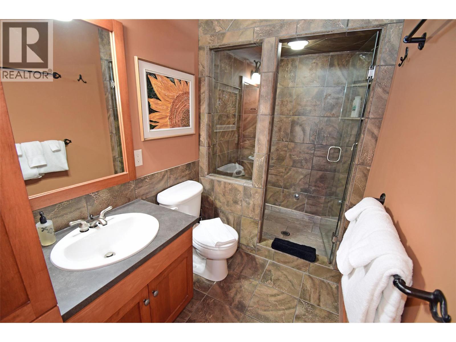 350 Whitehorse Lane Unit# 1 Lot# 1, Big White, BC - Indoor Photo Showing Bathroom