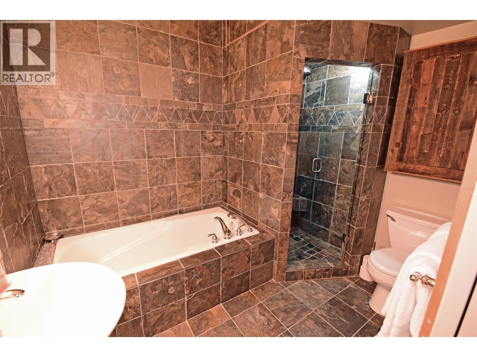 350 Whitehorse Lane Unit# 1 Lot# 1, Big White, BC - Indoor Photo Showing Bathroom