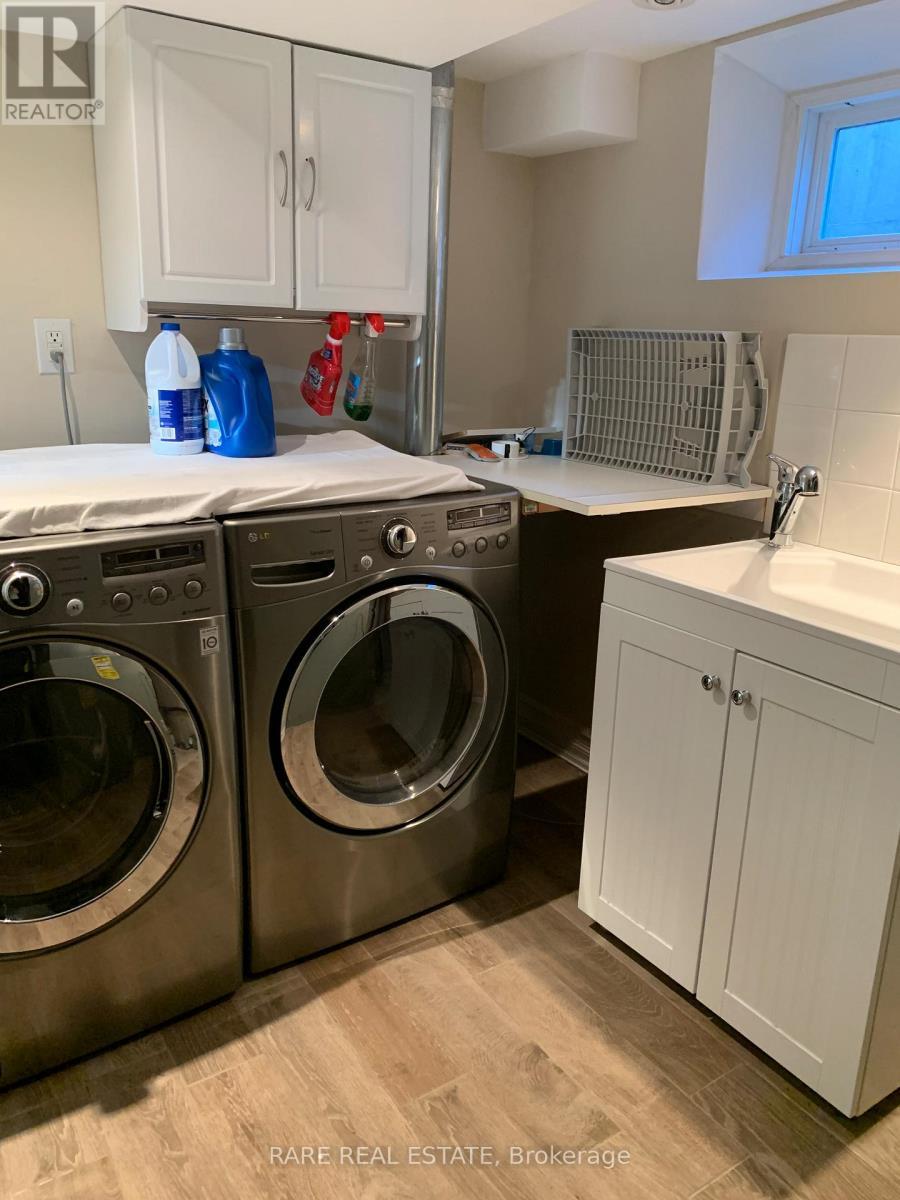 391 Alper Street, Richmond Hill, ON - Indoor Photo Showing Laundry Room