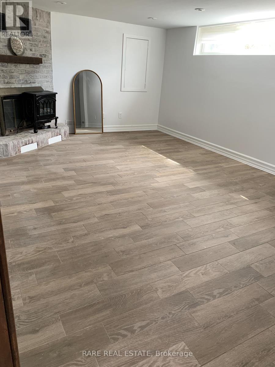 391 Alper Street, Richmond Hill, ON - Indoor Photo Showing Other Room