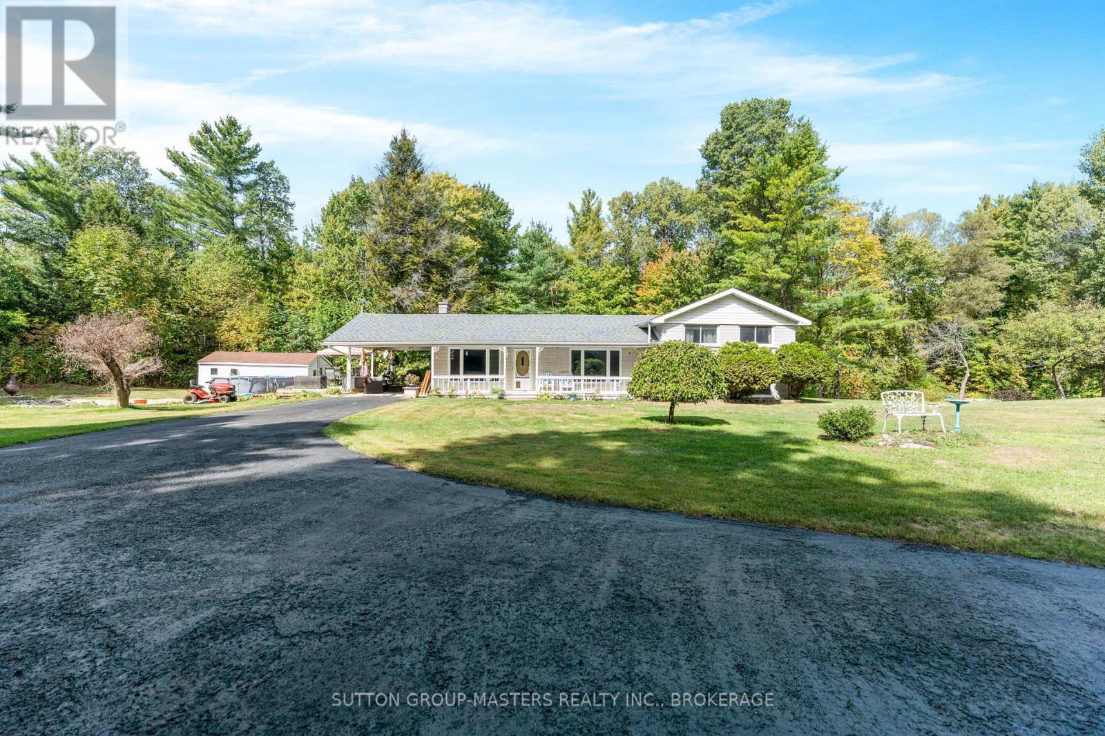 26 Hallecks Road, Front Of Yonge, ON - Outdoor