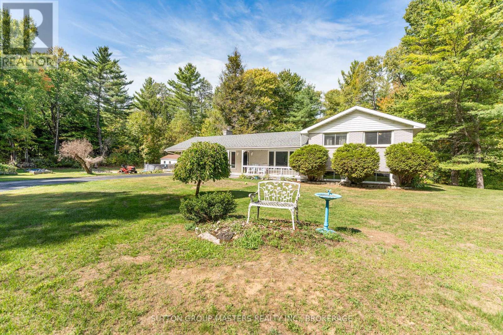 26 Hallecks Road, Front Of Yonge, ON - Outdoor