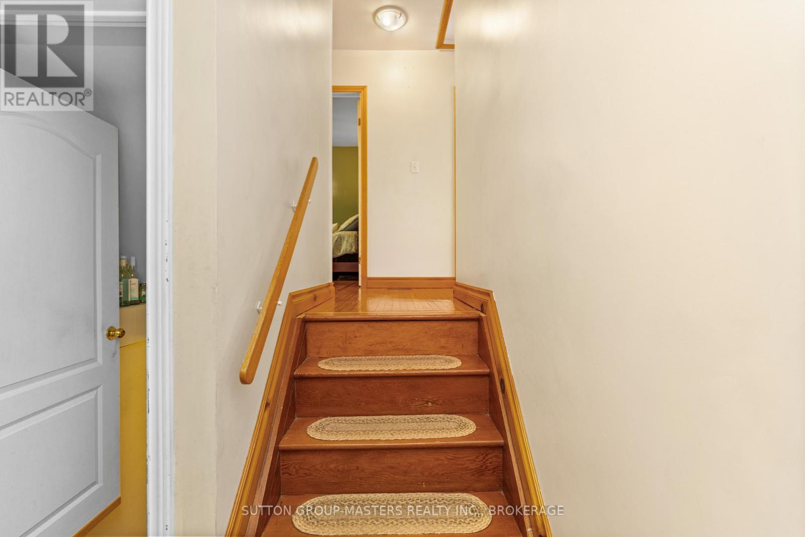 26 Hallecks Road, Front Of Yonge, ON - Indoor Photo Showing Other Room