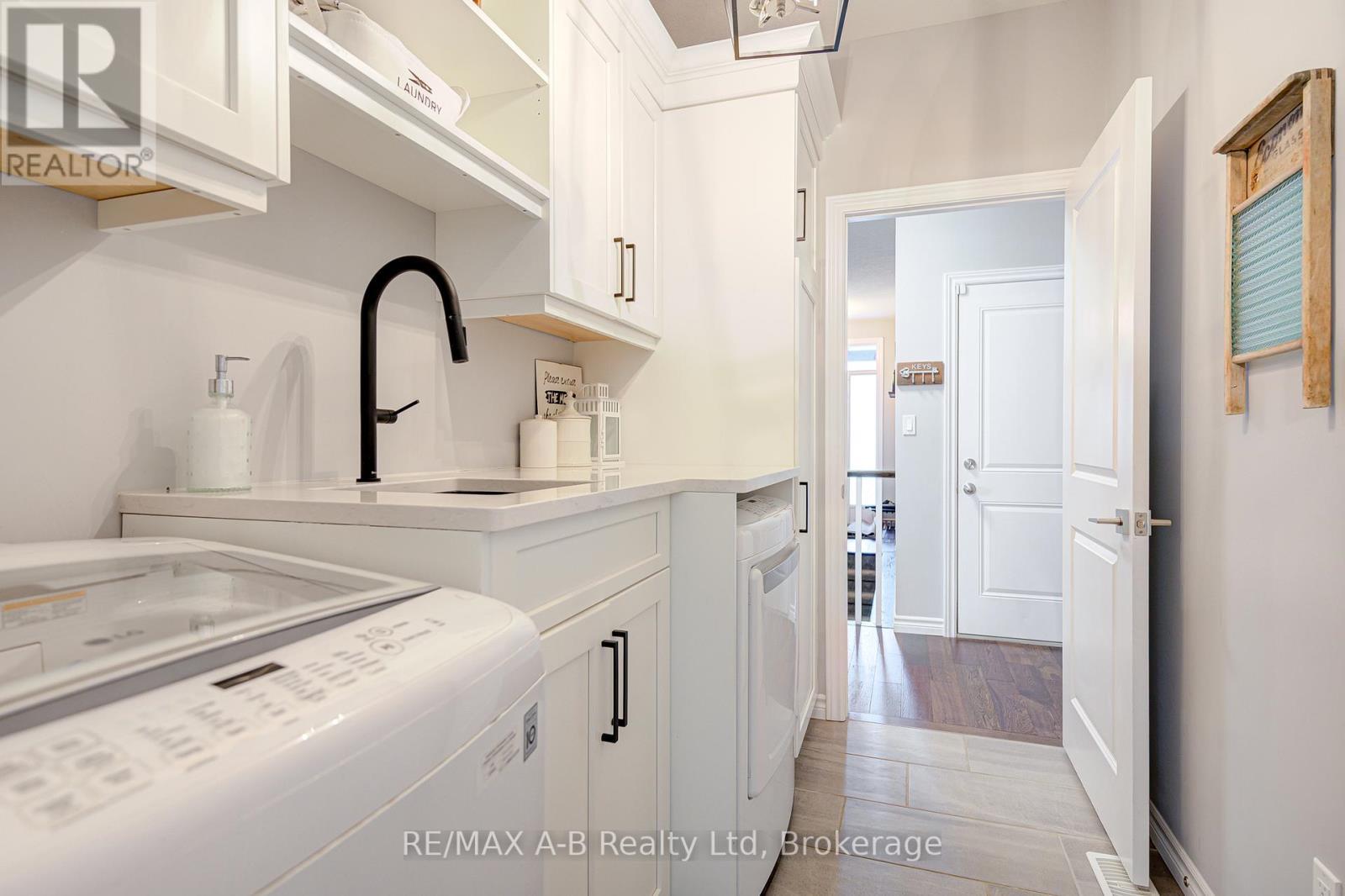 70 Gerber Drive, Perth East (Milverton), ON - Indoor