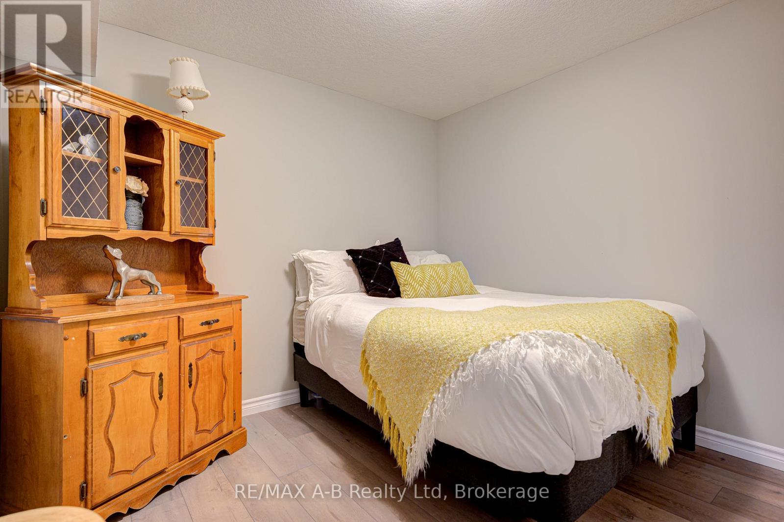 70 Gerber Drive, Perth East (Milverton), ON - Indoor Photo Showing Bedroom