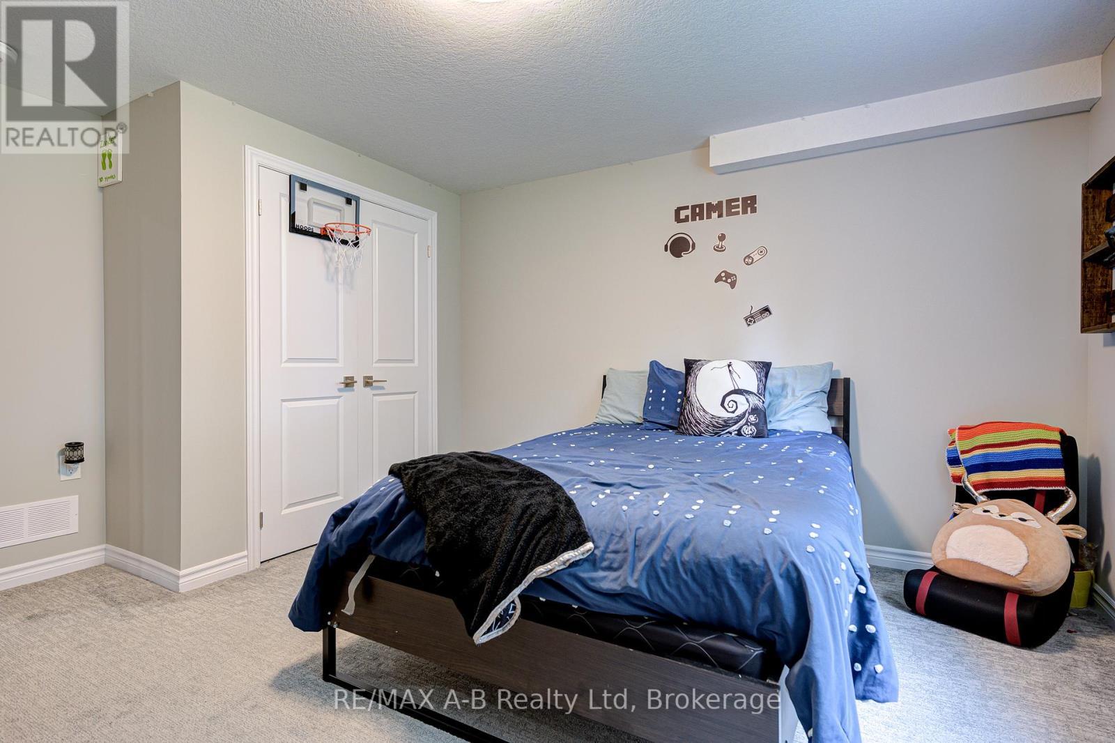 70 Gerber Drive, Perth East (Milverton), ON - Indoor Photo Showing Bedroom