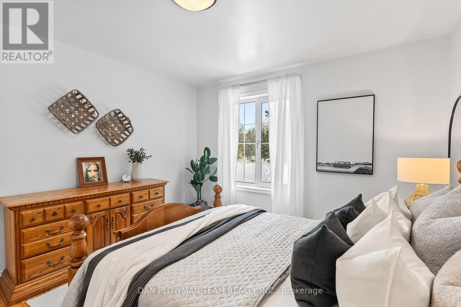 1902 Concession 9 Road, Clarington, ON - Indoor Photo Showing Bedroom