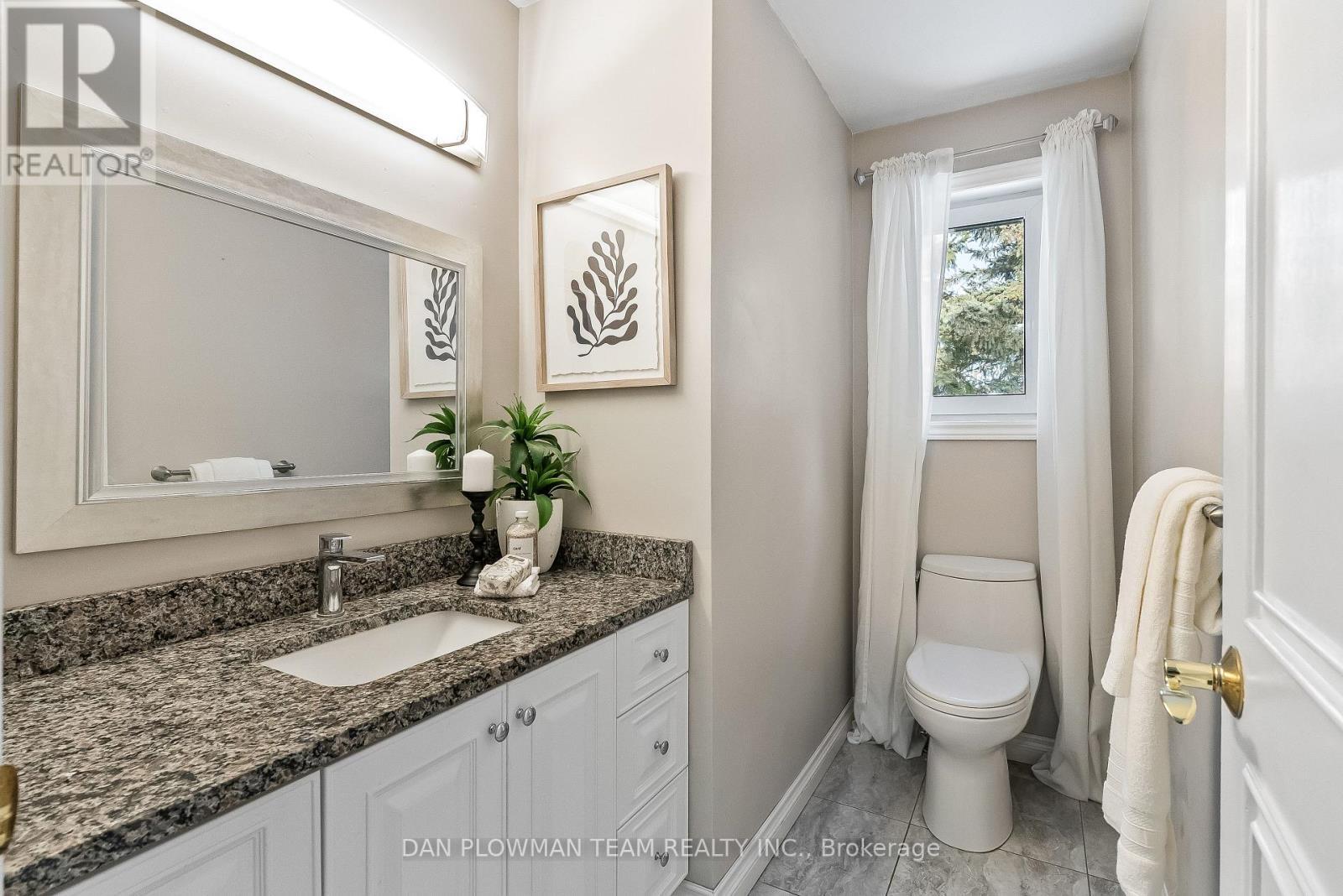 1902 Concession 9 Road, Clarington, ON - Indoor Photo Showing Bathroom