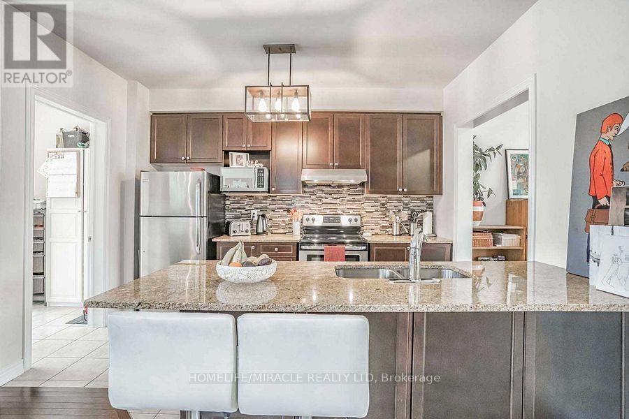 273 Riverlands Avenue, Markham, ON - Indoor Photo Showing Kitchen With Stainless Steel Kitchen With Double Sink With Upgraded Kitchen