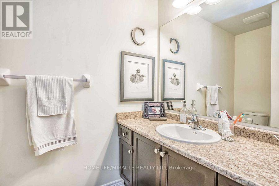 273 Riverlands Avenue, Markham, ON - Indoor Photo Showing Bathroom