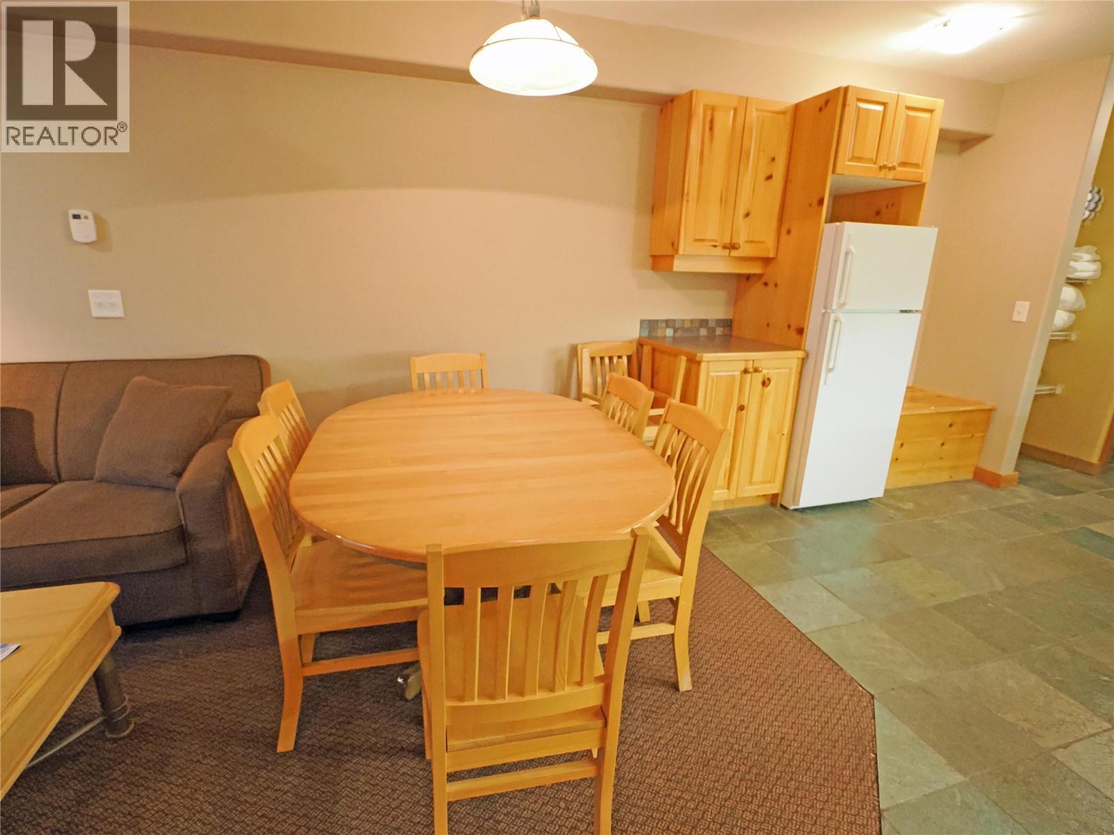 5335 Big White Road Unit# 303/305, Big White, BC - Indoor Photo Showing Dining Room