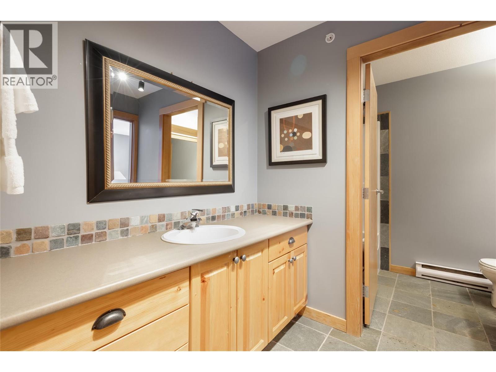 5335 Big White Road Unit# 401, Big White, BC - Indoor Photo Showing Bathroom