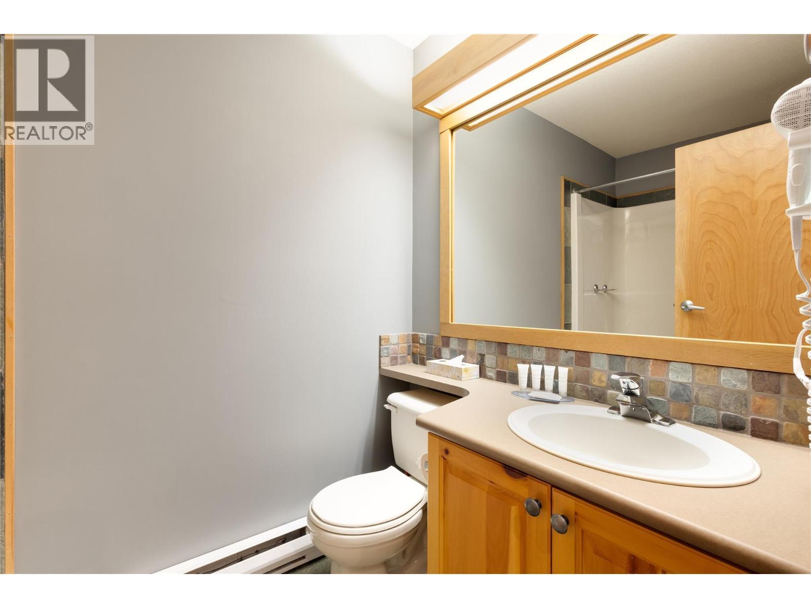 5335 Big White Road Unit# 401, Big White, BC - Indoor Photo Showing Bathroom