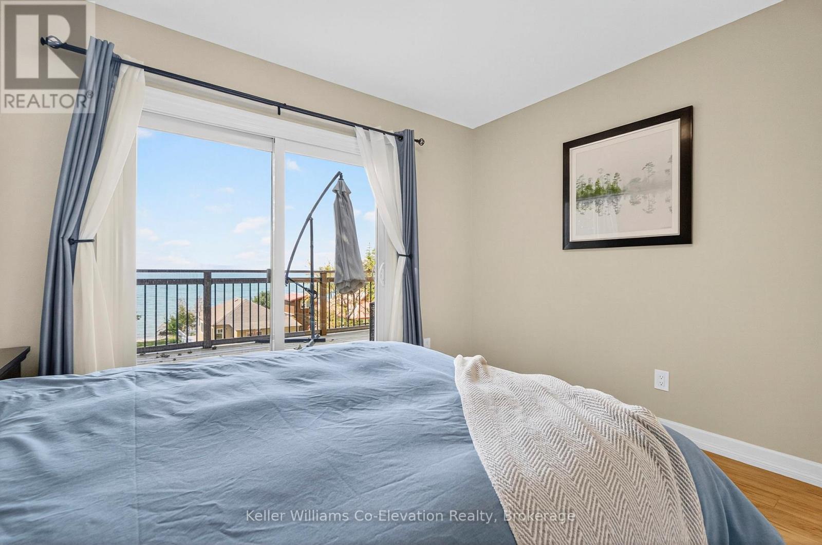 1948 Tiny Beaches Road South Road S, Tiny, ON - Indoor Photo Showing Bedroom