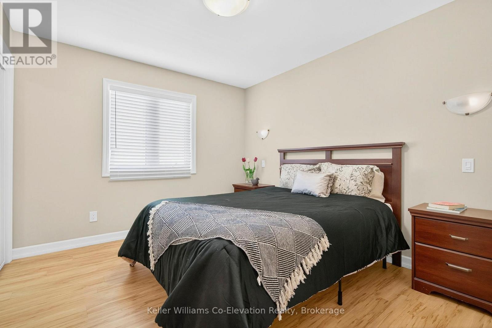 1948 Tiny Beaches Road South Road S, Tiny, ON - Indoor Photo Showing Bedroom