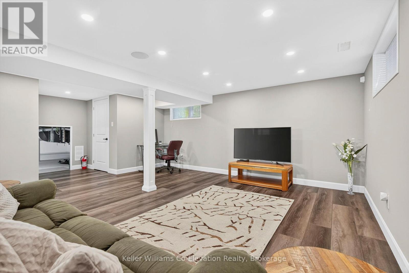 1948 Tiny Beaches Road South Road S, Tiny, ON - Indoor Photo Showing Other Room