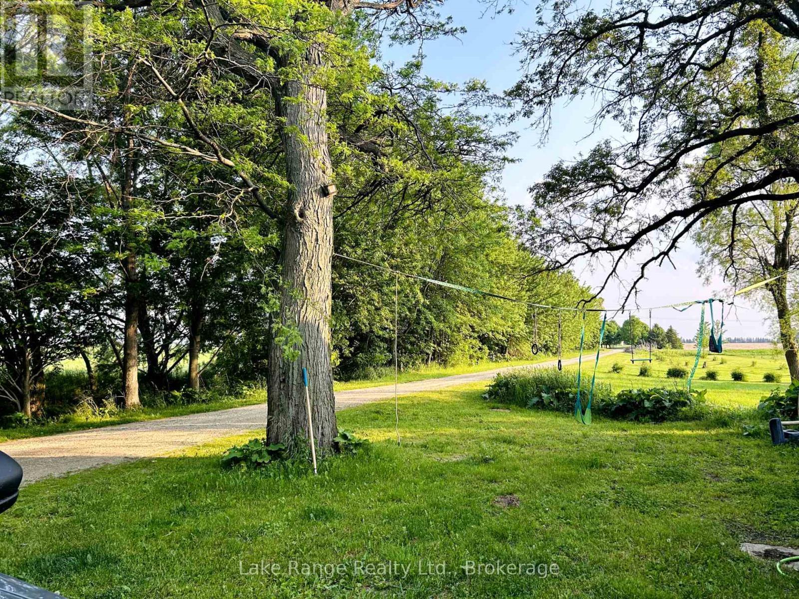 Driveway - 2742 Concession 4 Concession, Huron-Kinloss, ON - Outdoor