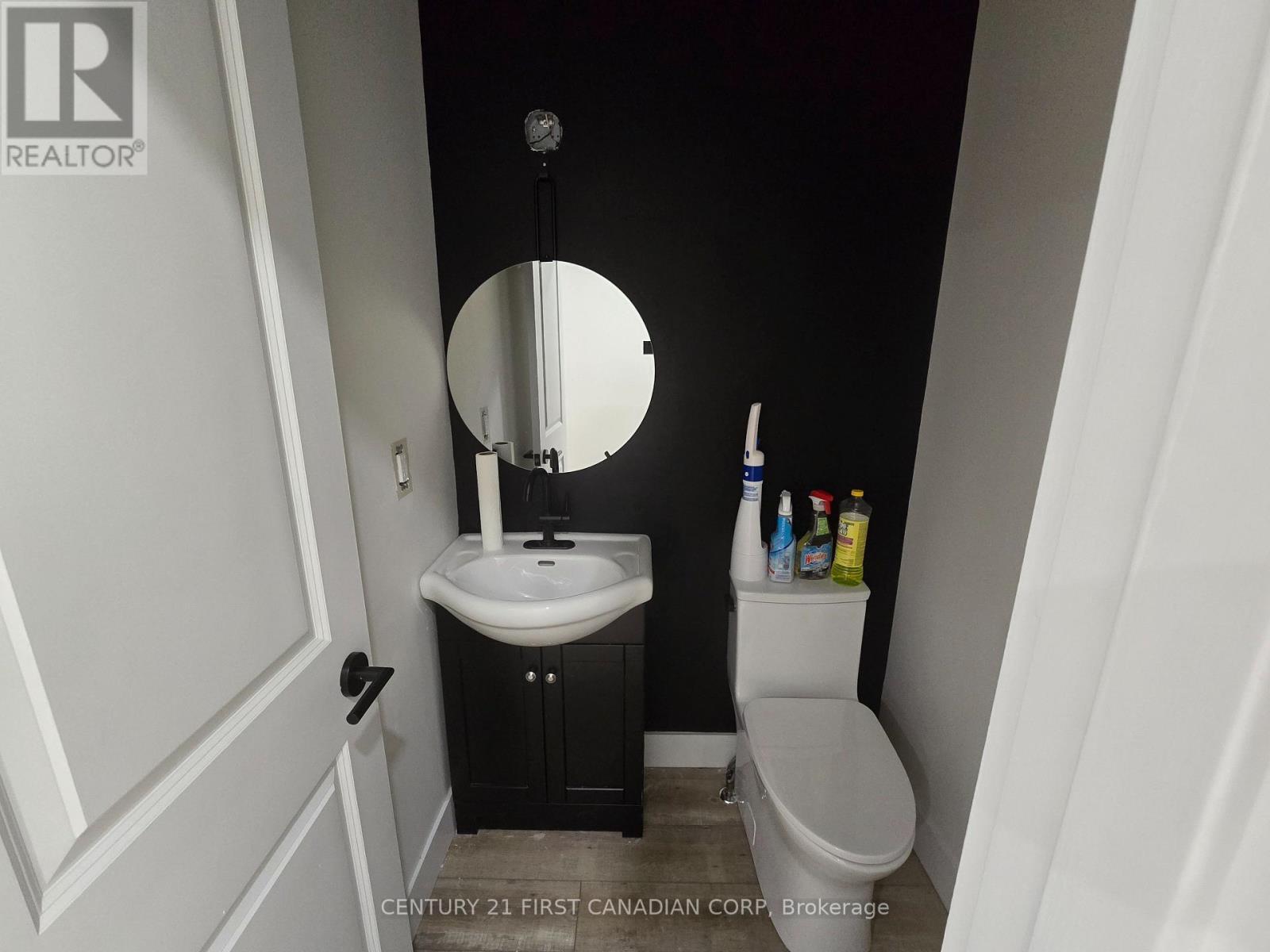 1 - 1294 Byron Baseline Road, London South (South K), ON - Indoor Photo Showing Bathroom