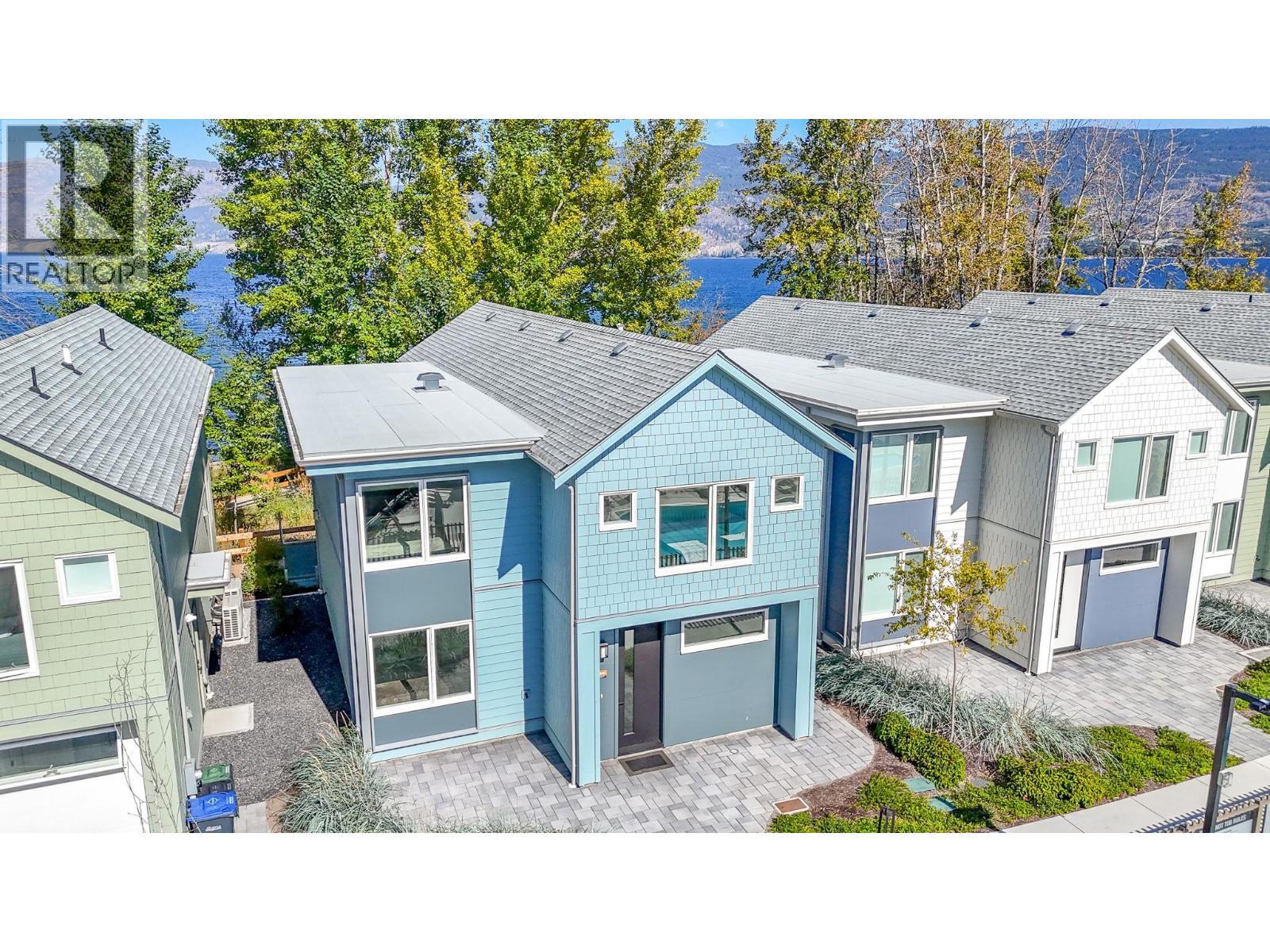 3240 Landry Crescent, Summerland, BC - Outdoor