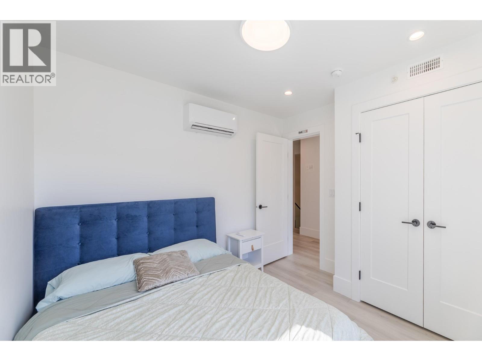 3240 Landry Crescent, Summerland, BC - Indoor Photo Showing Bedroom