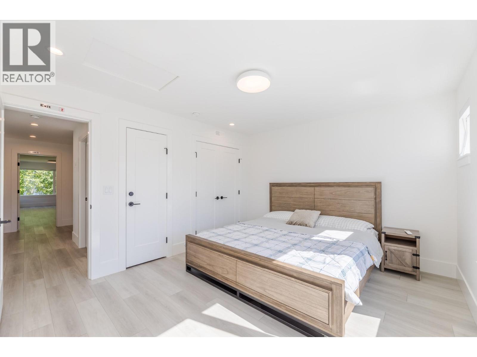 3240 Landry Crescent, Summerland, BC - Indoor Photo Showing Bedroom