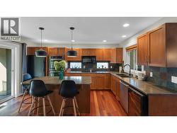 MAIN FLOOR - Kitchen -