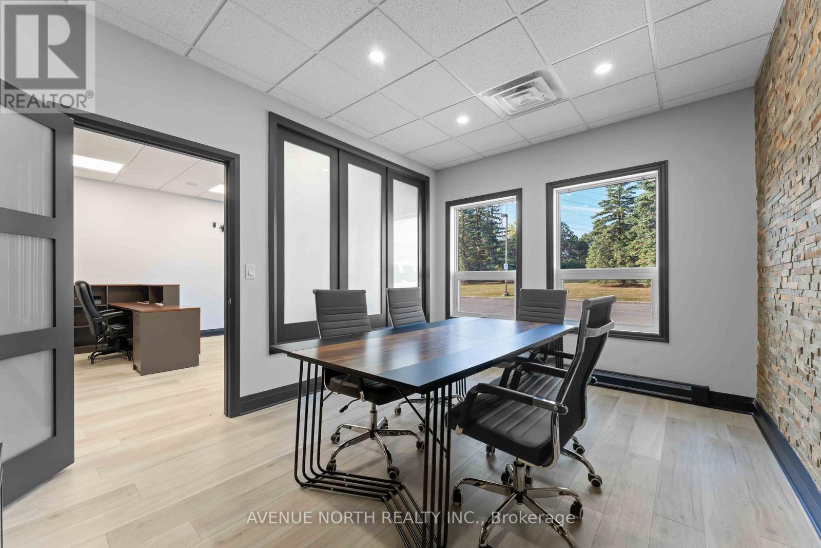 A1 - 2285 St. Laurent Boulevard, Ottawa, ON