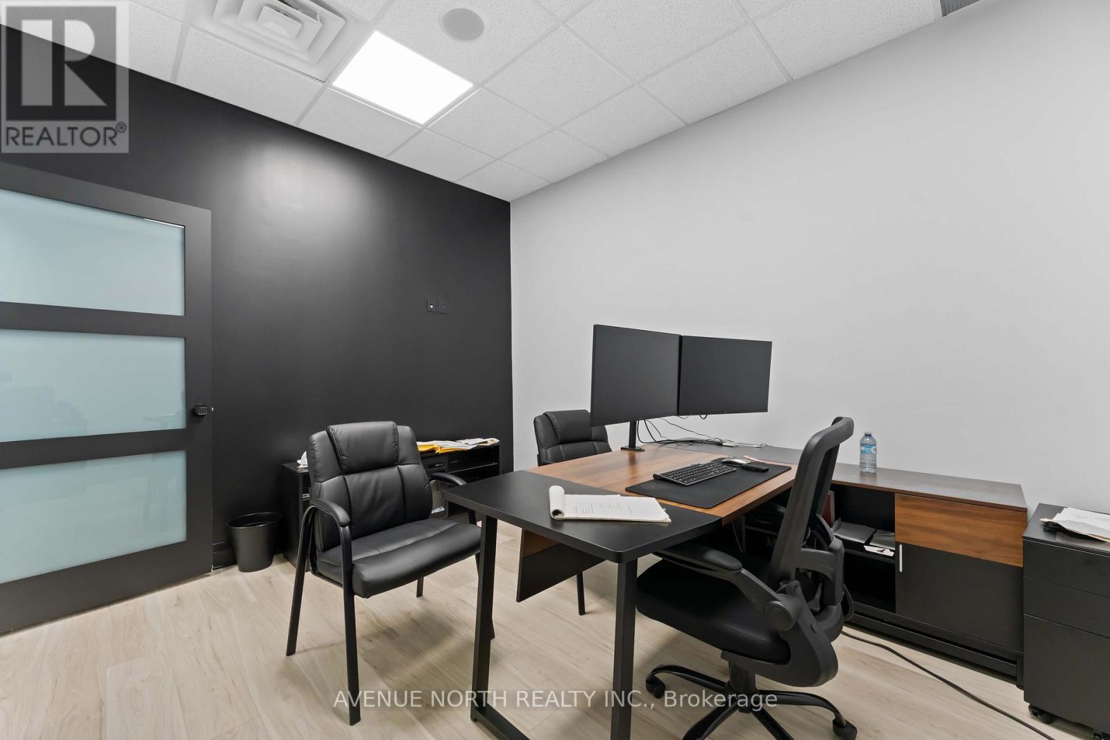 A1 - 2285 St. Laurent Boulevard, Ottawa, ON