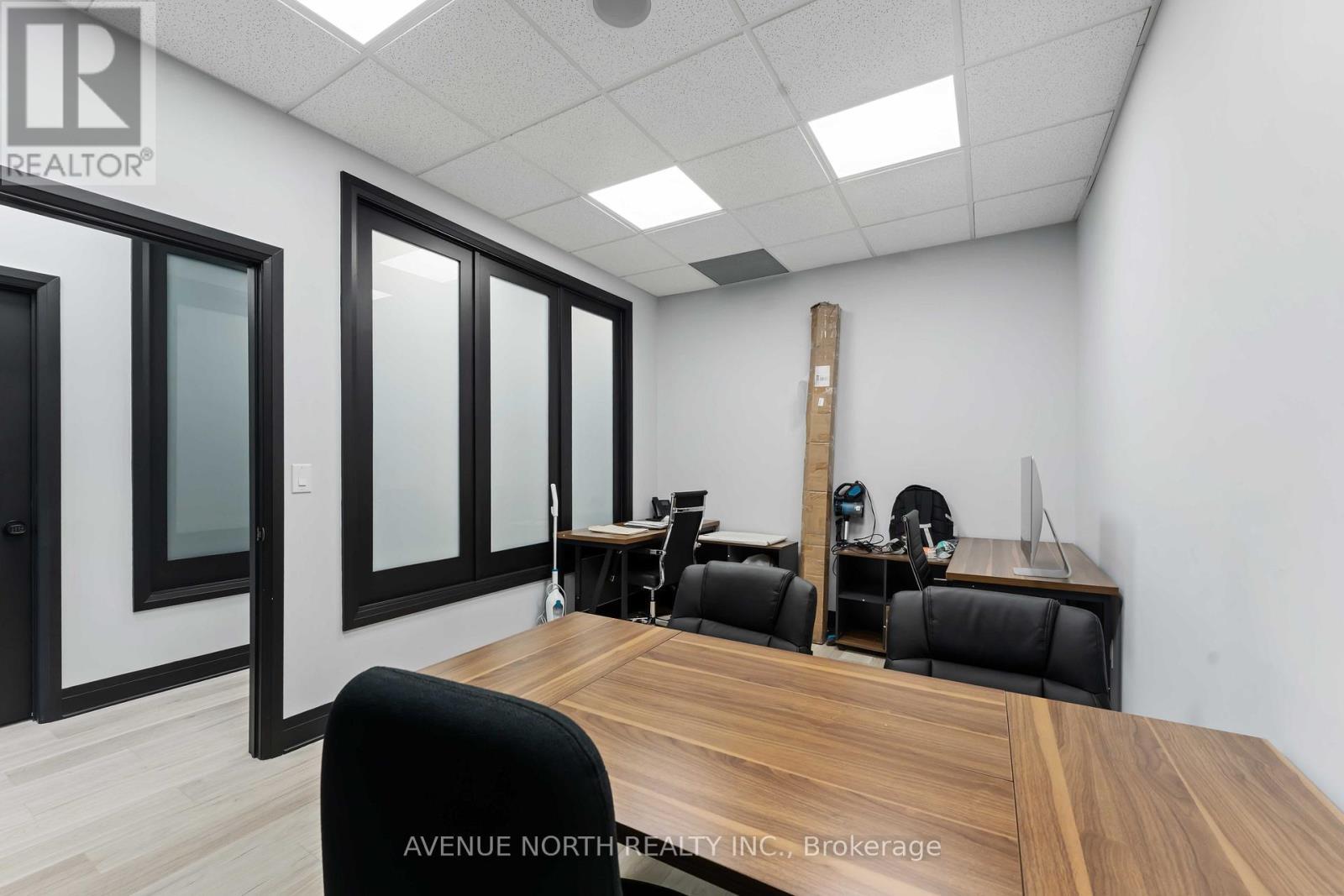 A1 - 2285 St. Laurent Boulevard, Ottawa, ON