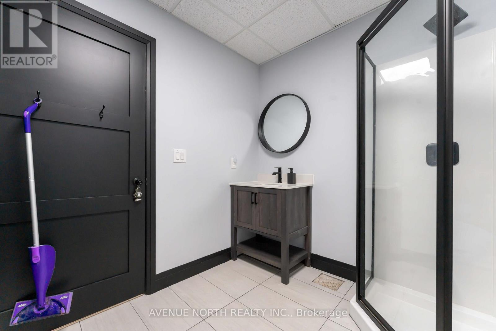 A1 - 2285 St. Laurent Boulevard, Ottawa, ON