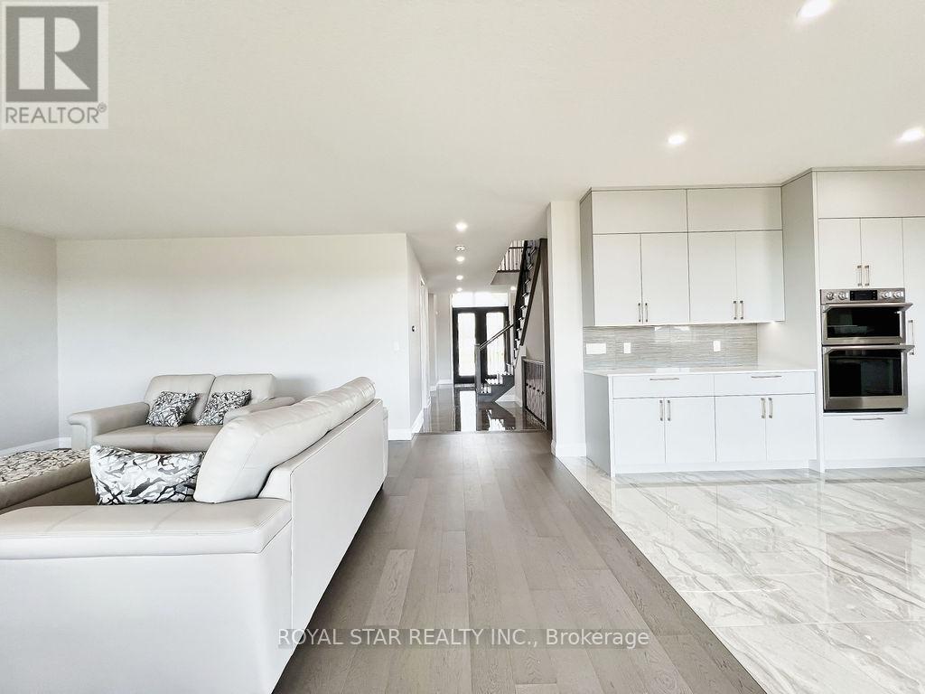 38 Charles Currie Crescent, Erin, ON - Indoor