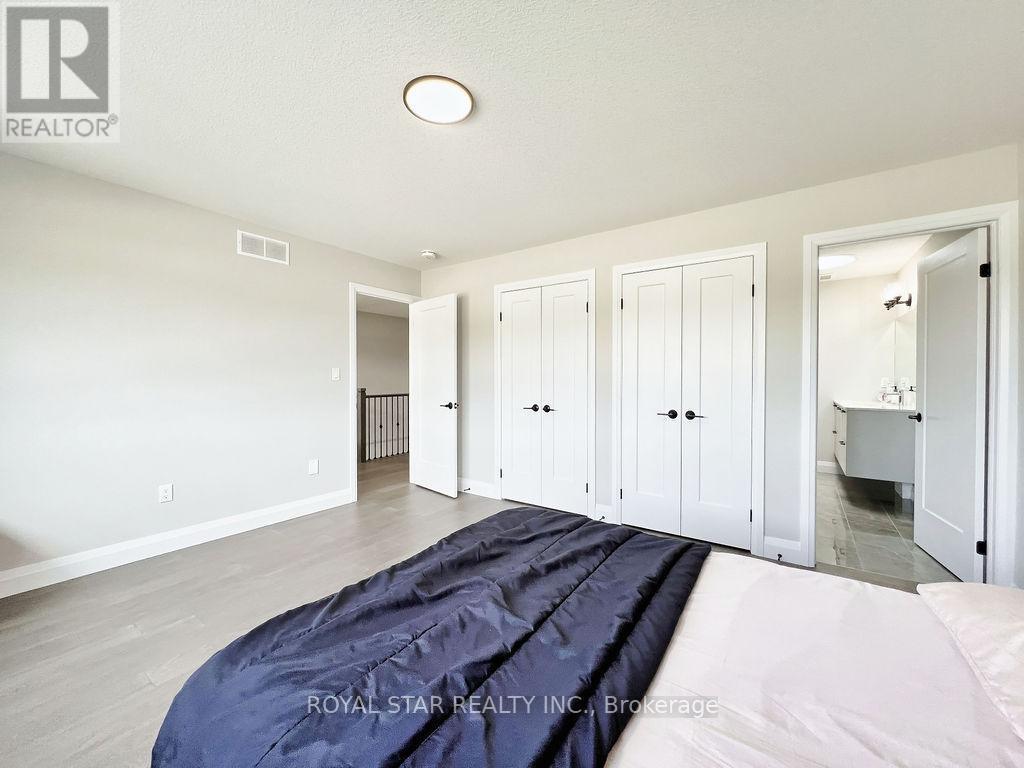 38 Charles Currie Crescent, Erin, ON - Indoor Photo Showing Bedroom