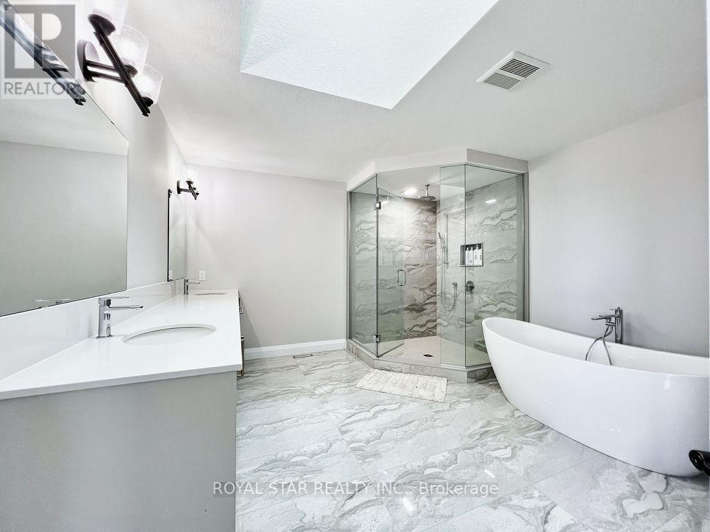 38 Charles Currie Crescent, Erin, ON - Indoor Photo Showing Bathroom