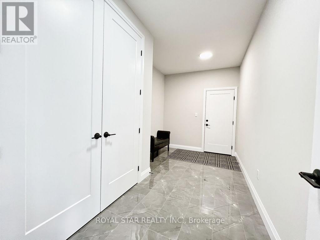 38 Charles Currie Crescent, Erin, ON - Indoor Photo Showing Other Room