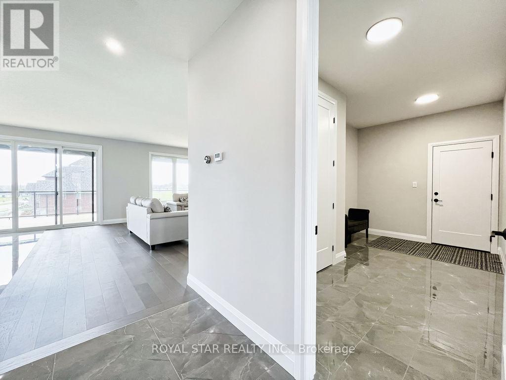 38 Charles Currie Crescent, Erin, ON - Indoor Photo Showing Other Room