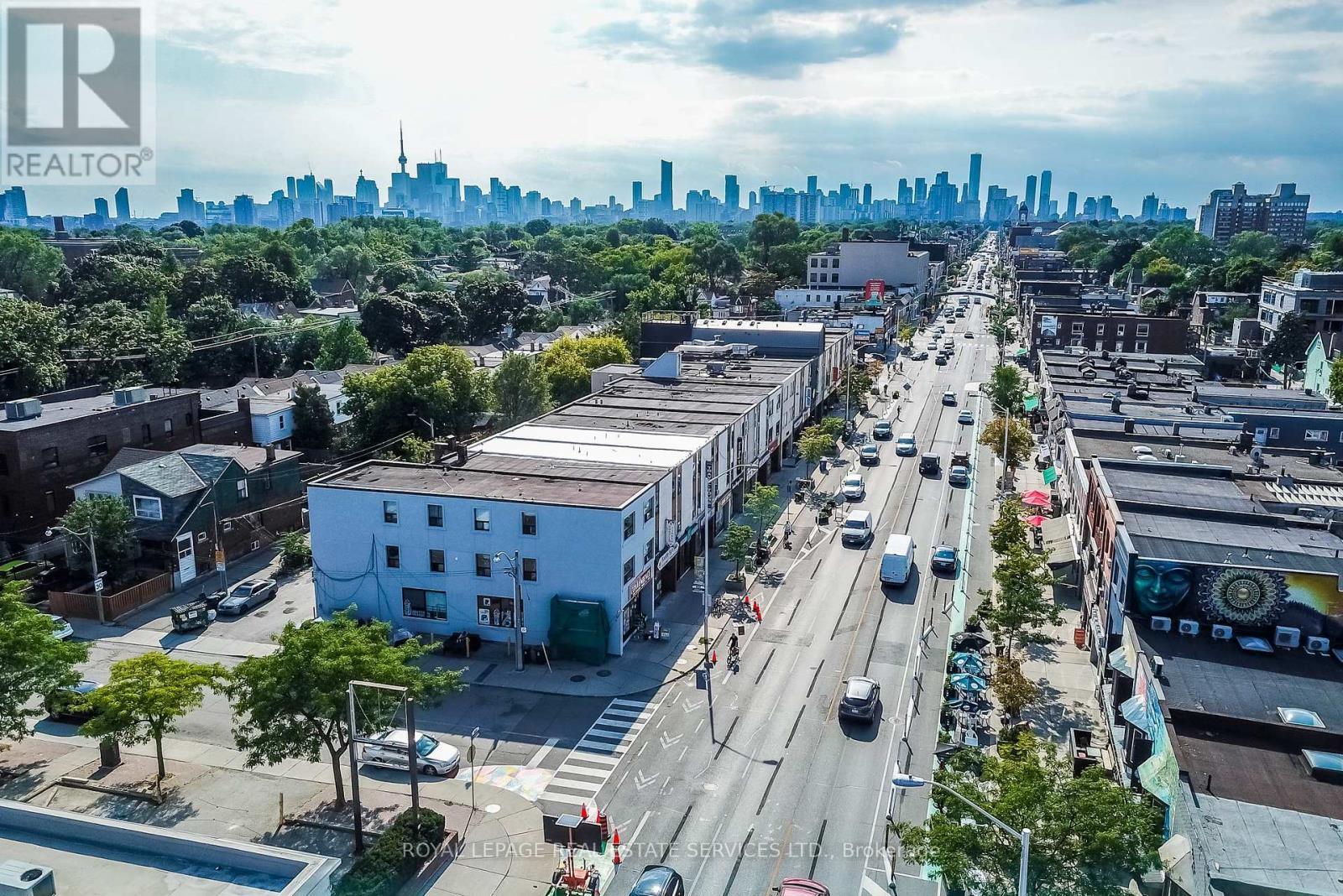 962-974 Danforth Avenue, Toronto, ON