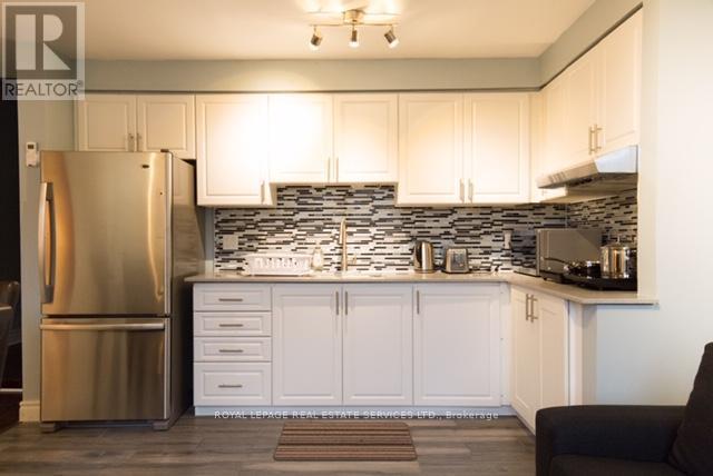 962-974 Danforth Avenue, Toronto, ON