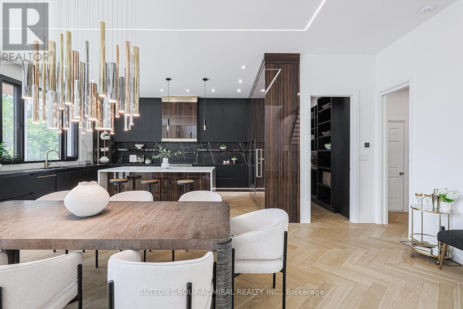 957 Dormer Street, Mississauga, ON - Indoor Photo Showing Dining Room