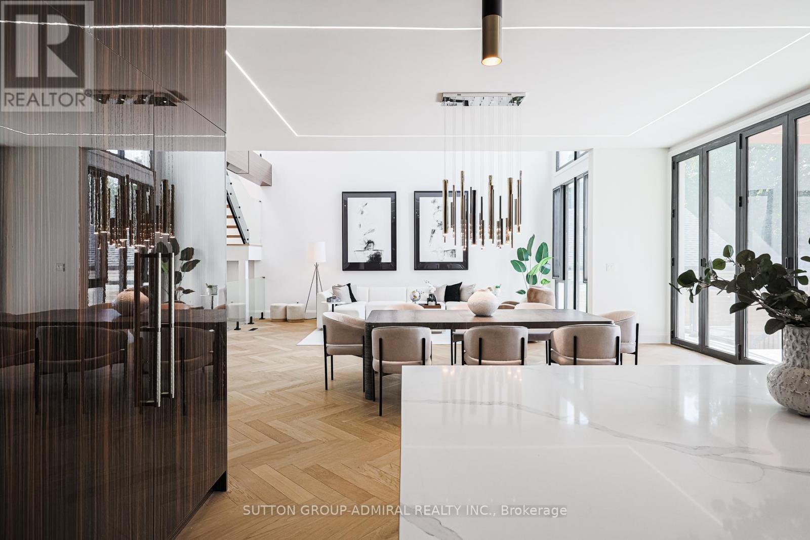 957 Dormer Street, Mississauga, ON - Indoor