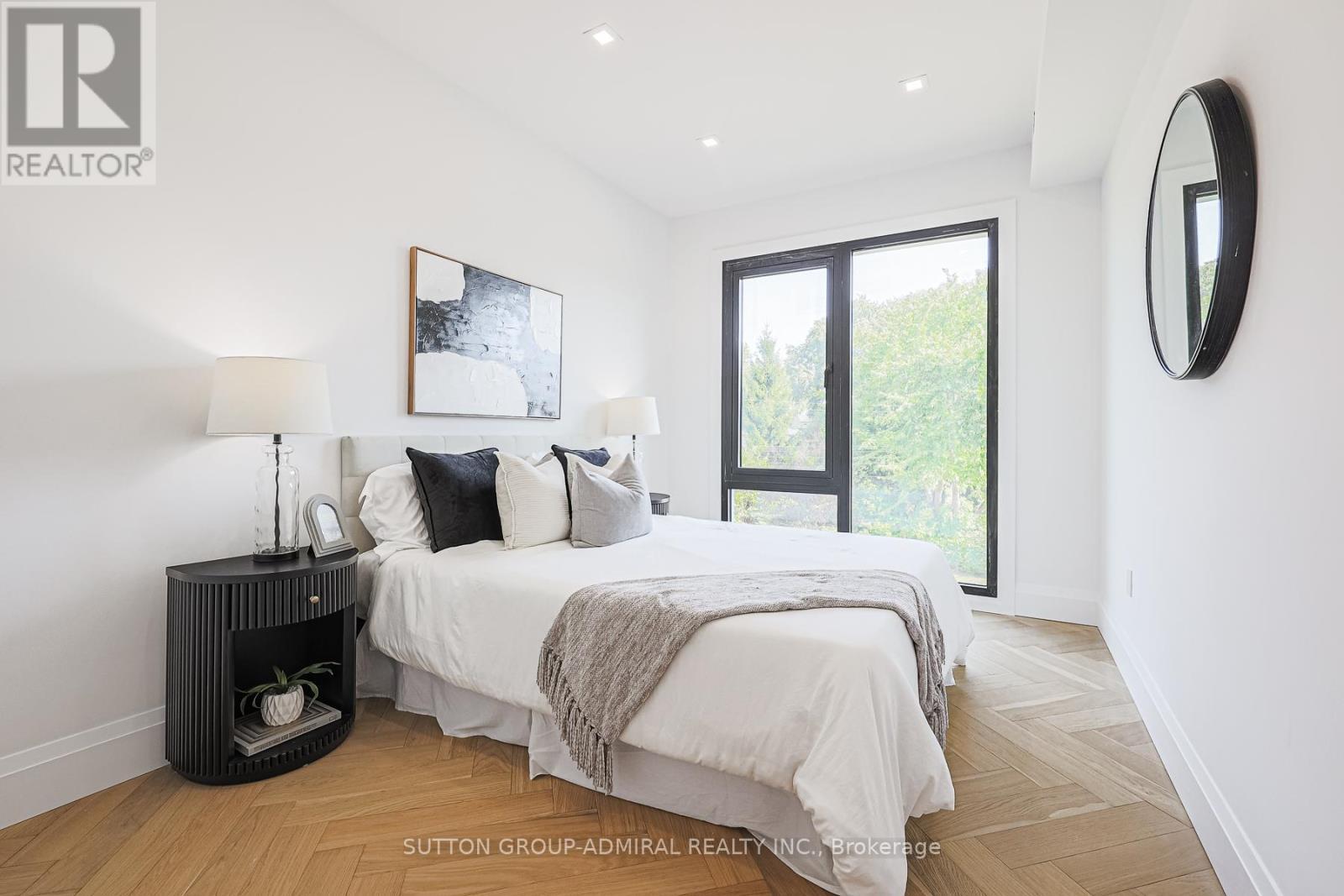 957 Dormer Street, Mississauga, ON - Indoor Photo Showing Bedroom